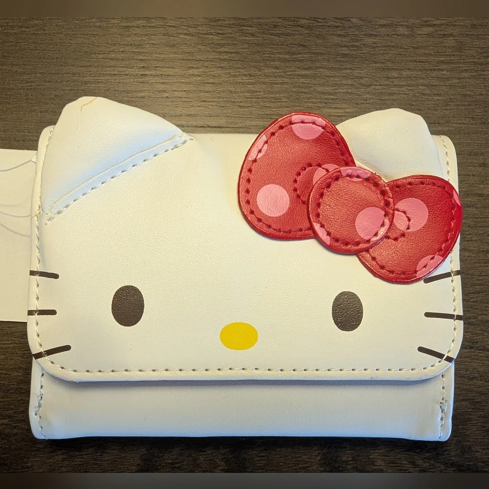 Sanrio Hello Kitty Card Case - Picture 10 of 10